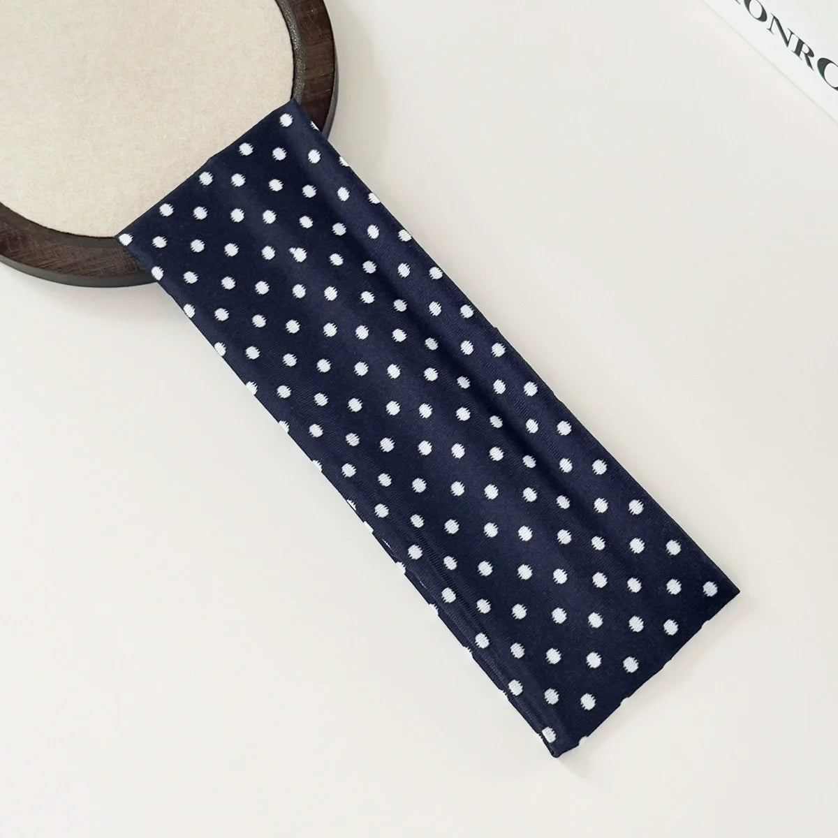 Bandeau chic à pois